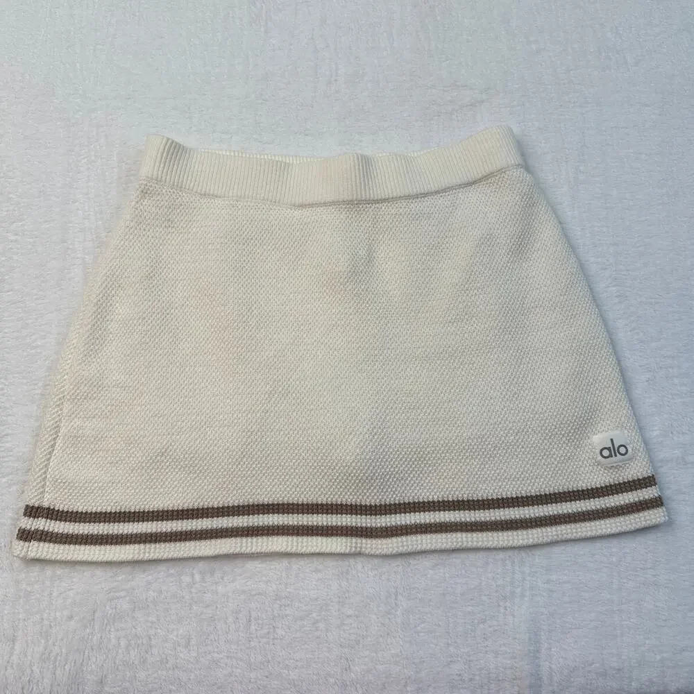 Alo Tennis Club Sweater Knit Skirt Size Small NWOT Ivory / Gravel Hidden Shorts